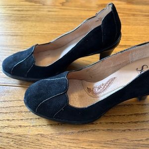 Sofft Women's Black Suede Heels, Size 6.5